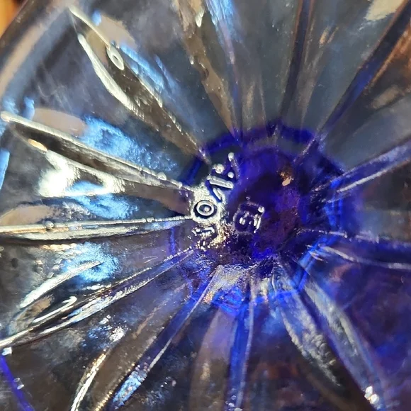 Vintage | Avon Fostria Cobalt Blue Goblets 8oz Set 1970's - Picture 3 of 5